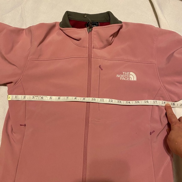 The North Face Soft Shell Pink Jacket - Picture 8 of 8